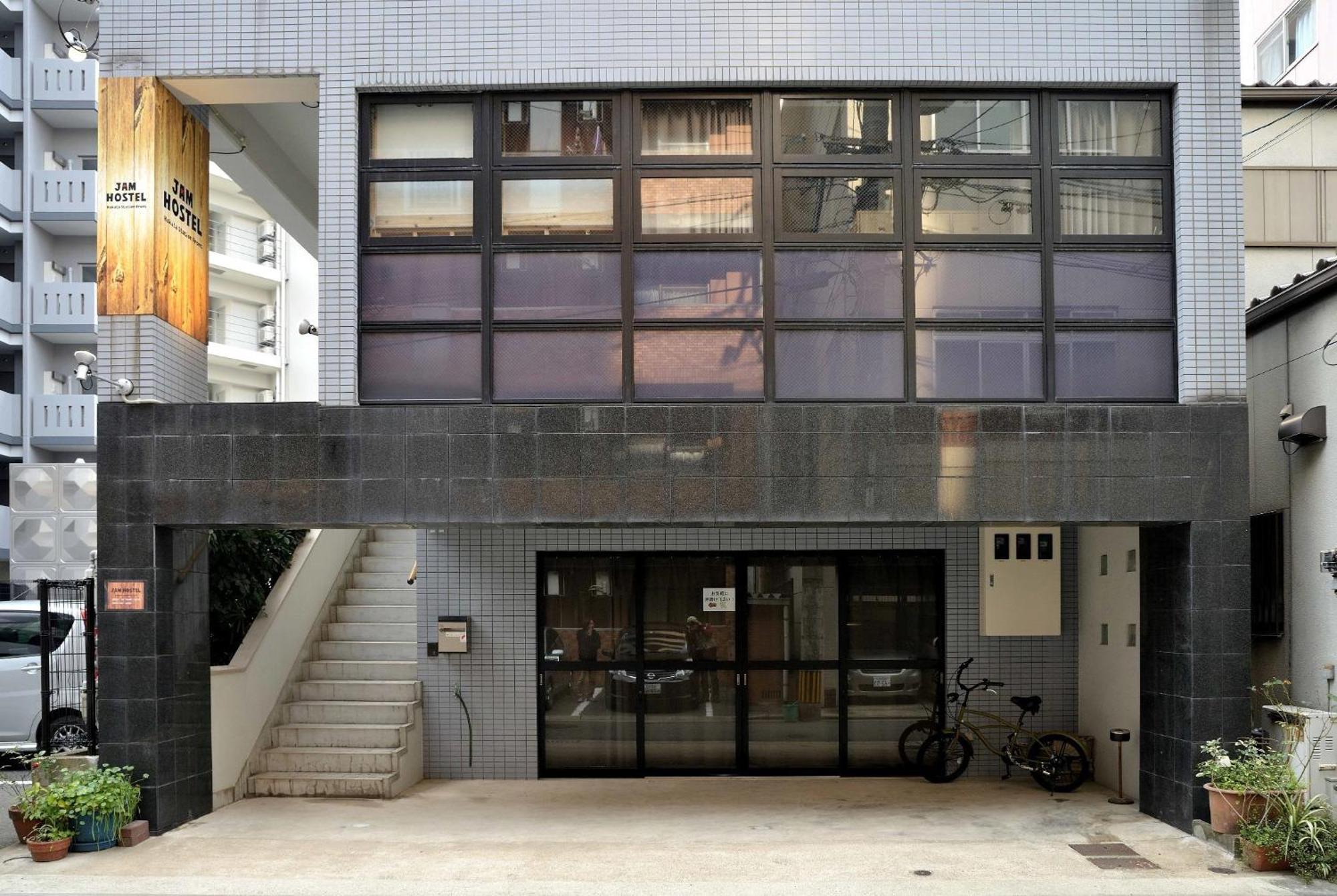 פוקואוקה Jam Hostel Hakata Station Front Mix Domitory - Vacation Stay 31831 מראה חיצוני תמונה