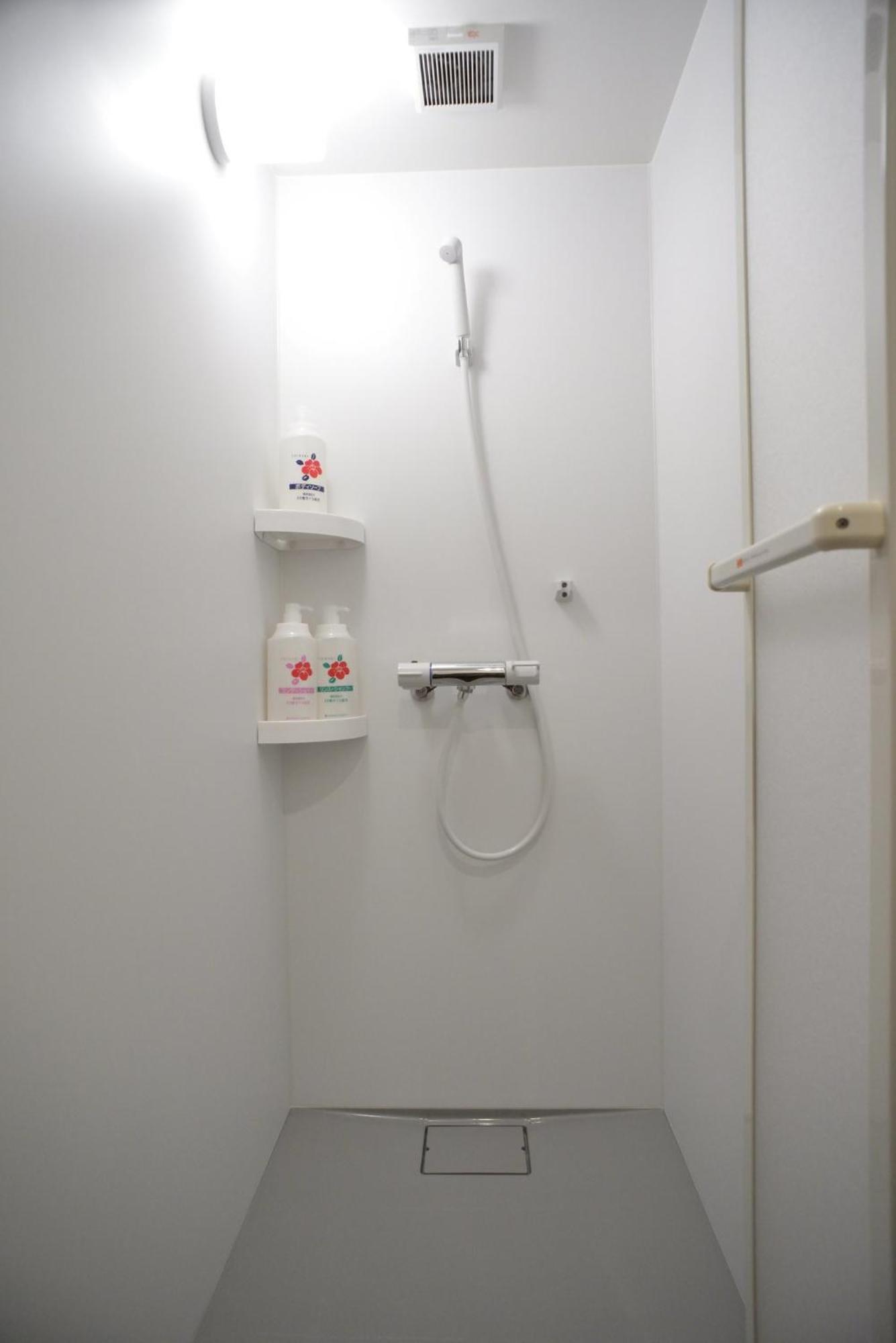 פוקואוקה Jam Hostel Hakata Station Front Mix Domitory - Vacation Stay 31831 מראה חיצוני תמונה