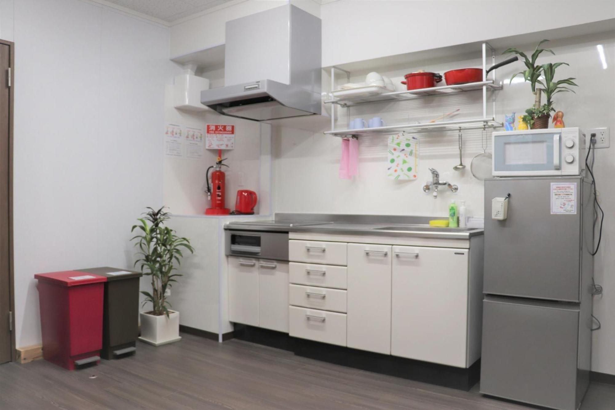 פוקואוקה Jam Hostel Hakata Station Front Mix Domitory - Vacation Stay 31831 מראה חיצוני תמונה